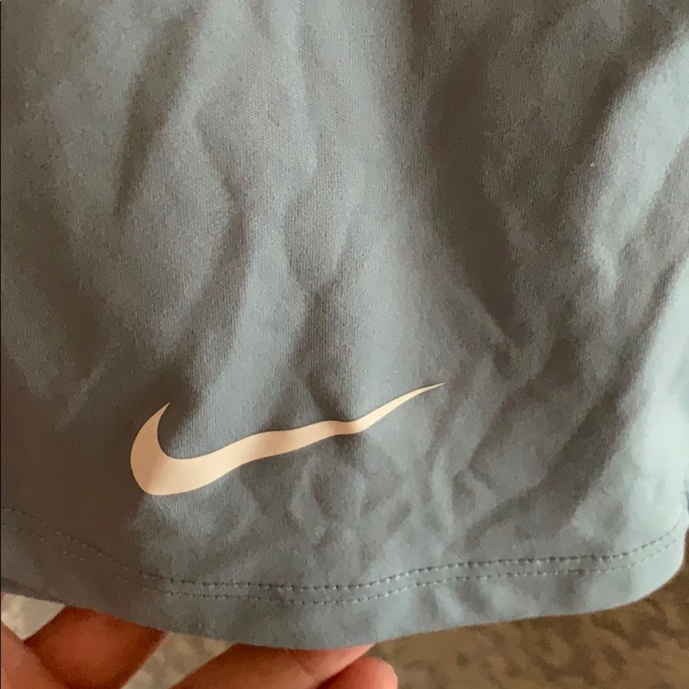 Nike Dri Fit Tee - Picture 3 of 4